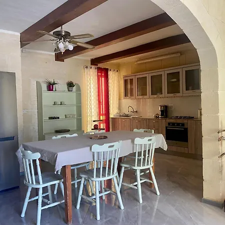 Bed & Breakfast Mystic Flower Birbuba