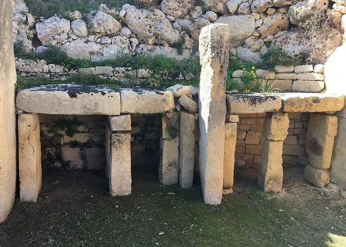 Mystic Flower Bed & Breakfast